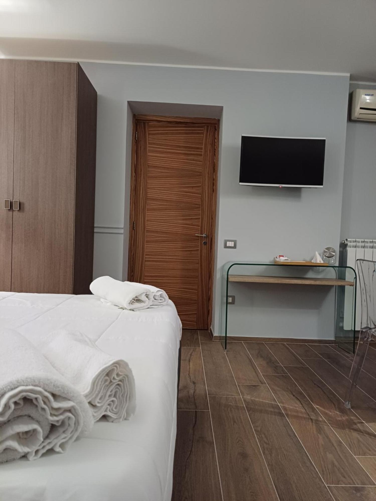 Bed & Breakfast Idomeneo 63 Lecce Ngoại thất bức ảnh